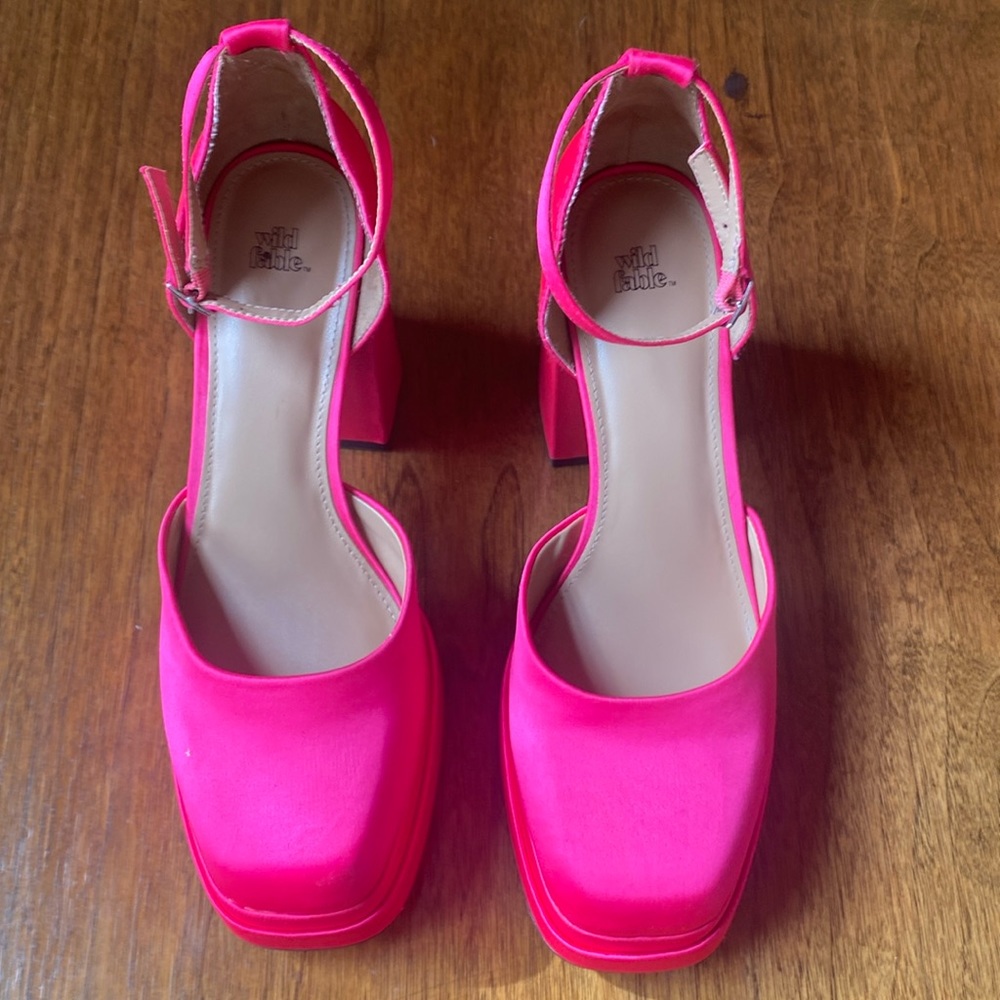 Wild Fable Pink Platform Pumps size 9